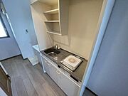 コンパクトなキッチンです。