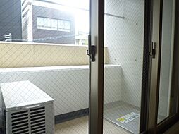 明るいベランダです