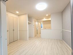 ドエル・カルミア 105 1階2LDKのリビング/ダイニング