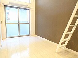 ロワール名古屋 1階ワンルームのリビング/ダイニング