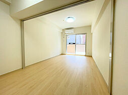 サンパレス桜山 1階ワンルームのリビング/ダイニング