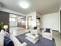 メゾンドゥル・フラン 4階1LDKのリビング/ダイニング