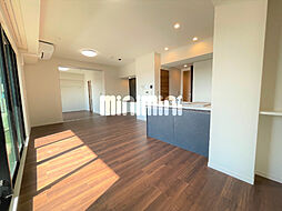 ロンドヴェルチュ桜山 602 6階2LDKのリビング/ダイニング