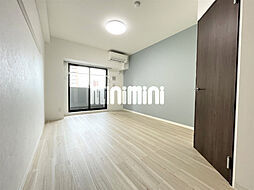 ゼスタレジデンス桜山 5階1Kのリビング/ダイニング