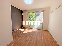 フォレストＫI 1階1Kのリビング/ダイニング