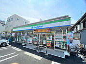 コンビニ「ファミリーマート瑞穂亀城町店まで311m」