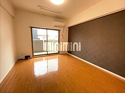 ブリリアントガーデンII 2階ワンルームのリビング/ダイニング