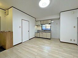 コーポ賀城園 3階2DKのリビング/ダイニング