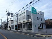 病院「井土医院まで70m」