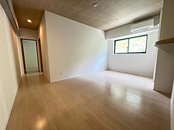 三の丸殿 301 3階2LDKのリビング/ダイニング