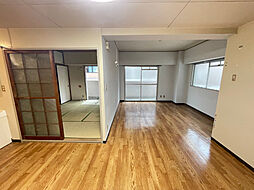 第7スカイビル 3階2DKのリビング/ダイニング