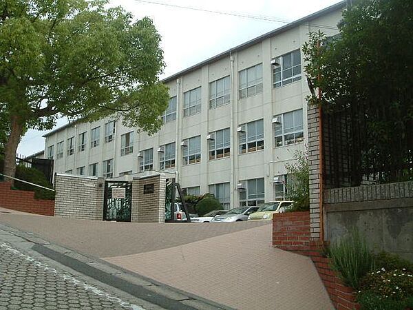 画像24:中学校「名古屋市立御幸山中学校まで913m」