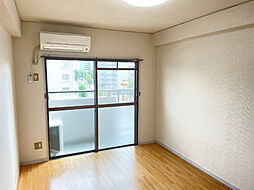 グリーンアベニュー山手 4階1Kのリビング/ダイニング