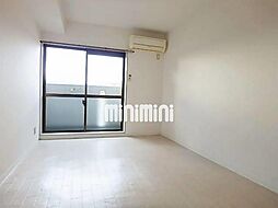 メゾン・ド・スクワール 3階ワンルームのリビング/ダイニング