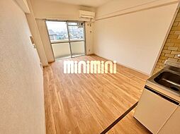 エミネンス山中 3階ワンルームのリビング/ダイニング