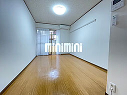 メモアール悠悠 1階ワンルームのリビング/ダイニング