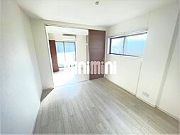 フォーシーズンズ川名 201 2階1LDKのリビング/ダイニング