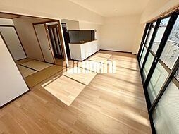 ラディッシュコート 3階3LDKのリビング/ダイニング