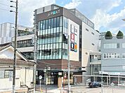 スーパー「パレマルシェまで670m」