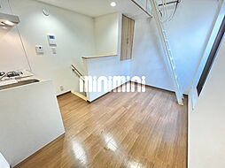 アースクエイク豊II 1階ワンルームのリビング/ダイニング