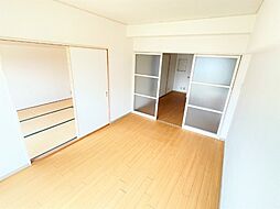 グランドハイツ六番町 7階3DKのリビング/ダイニング