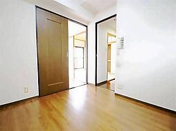 サンデンハイツ金山 5階2DKのリビング/ダイニング