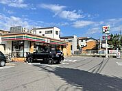 コンビニ「セブンイレブンまで360m」