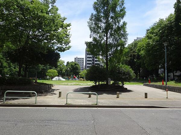 画像24:公園「久屋大通公園まで20m」