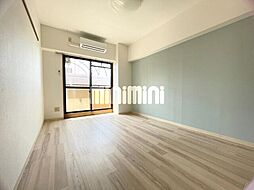 ベストハイツ高辻 7階1Kのリビング/ダイニング