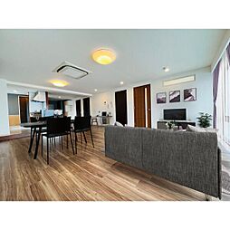 ハイウッド栄 6階4LDKのリビング/ダイニング