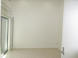 ワルキューレ 2階1Kのリビング/ダイニング