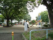 公園「白金公園まで210m」