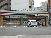 コンビニ「セブンイレブンまで190m」