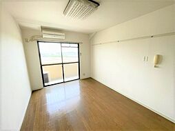 サンアップロイヤルガーデンＰａｒｔI 7階1Kのリビング/ダイニング