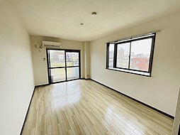 ホワイトライン長久手 3階1Kのリビング/ダイニング