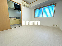 ダイコーマンション 4階1LDKのリビング/ダイニング