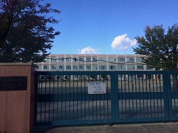 画像15:小学校「名古屋市立高木小学校まで182m」