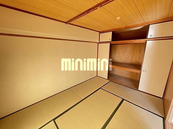 画像23:畳がキレイな和室です。