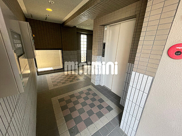 9 / 20