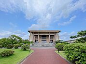 大学「愛知学院大学まで2300m」