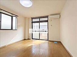 レザンドールII 1階1Kのリビング/ダイニング