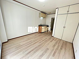 グリーンヒル梅森 1階ワンルームのリビング/ダイニング