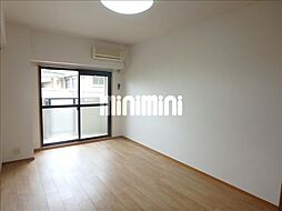 フェリークジュール 3階1Kのリビング/ダイニング