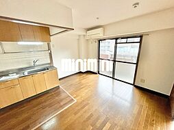 第三仁ビル 4階2LDKのリビング/ダイニング