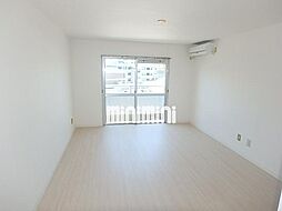 ブルーシャトー88 4階ワンルームのリビング/ダイニング