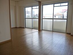 近藤ハイツ 5階2LDKのリビング/ダイニング