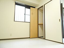 ラ・キャッスル21植田II 1階4LDKのリビング/ダイニング