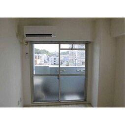 メゾン・ド・アージュ 5階ワンルームのリビング/ダイニング