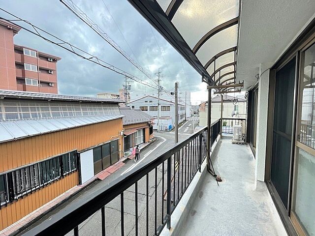 バルコニー
