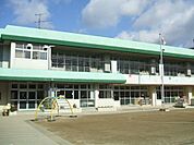 幼稚園、保育園「野口保育園まで370m」